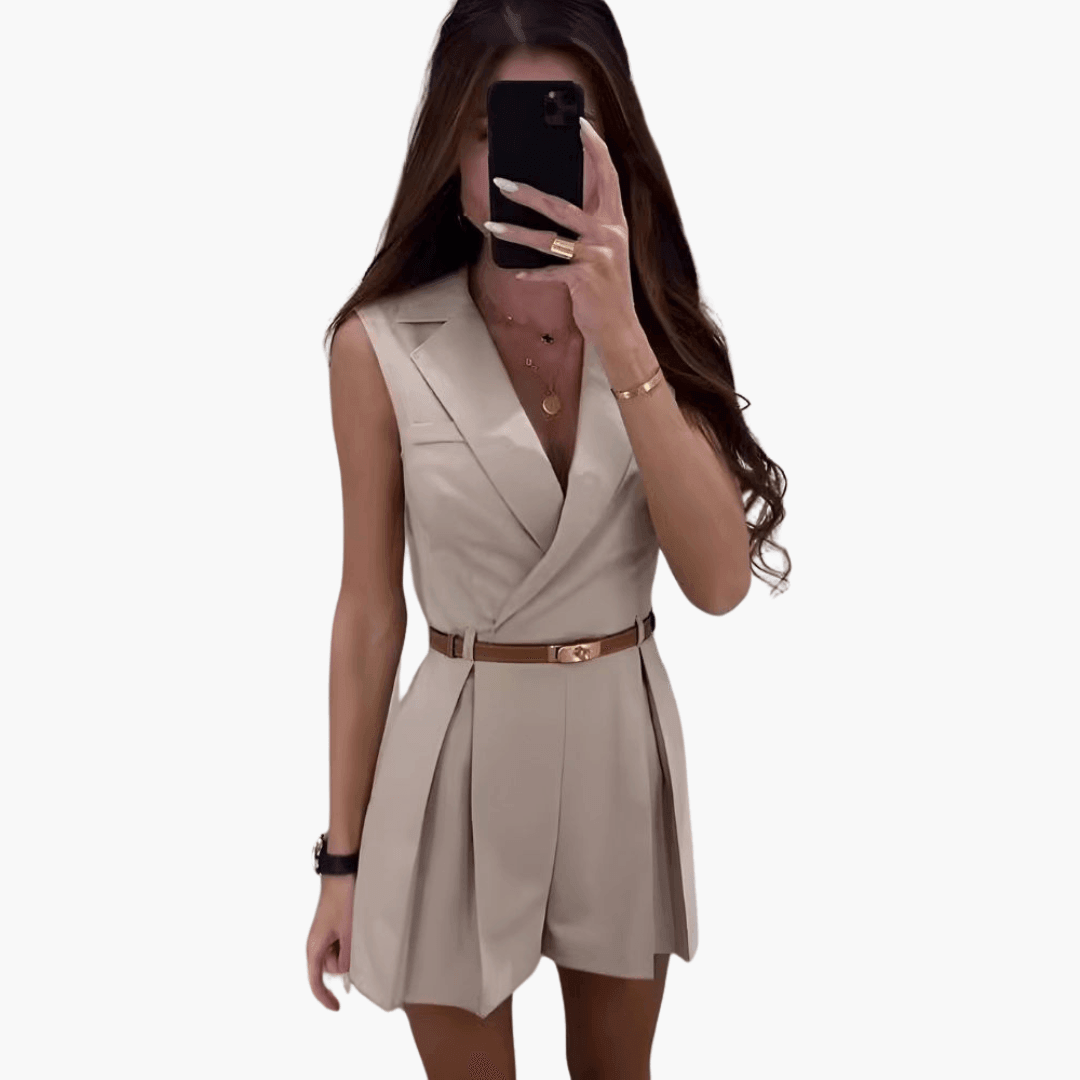 Molly – Chic All-Day Versatility