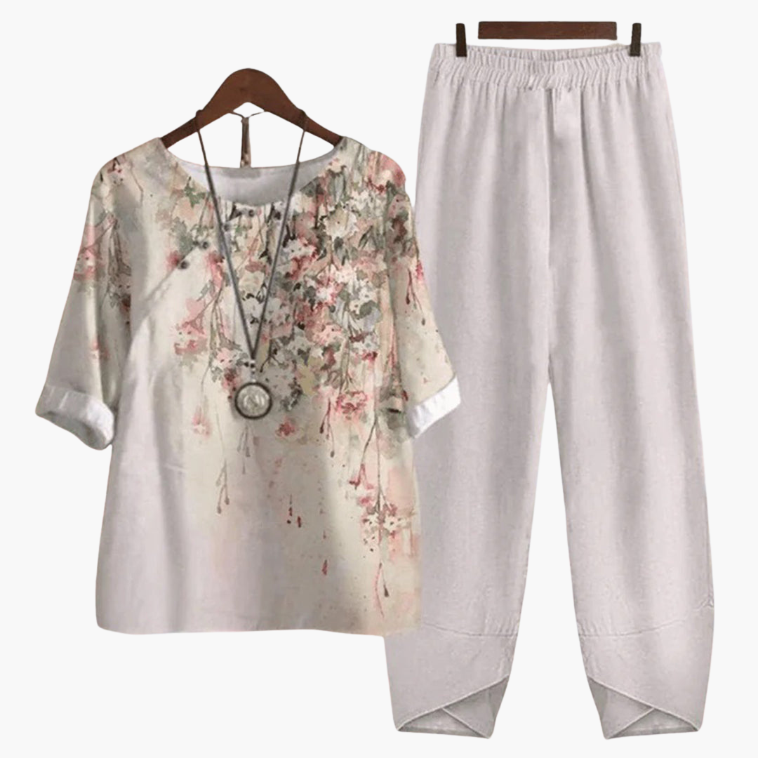 Fiona – Breezy Floral Charm