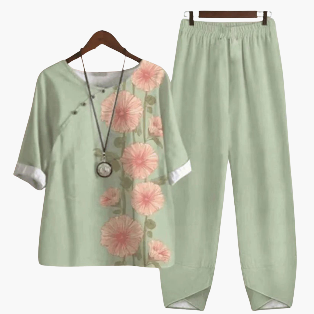 Fiona – Breezy Floral Charm